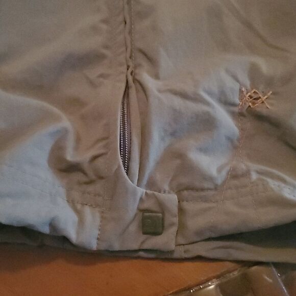 Mountain Hardwear Convertible Hiking Camping Pants Shorts 12 - Picture 9 of 11